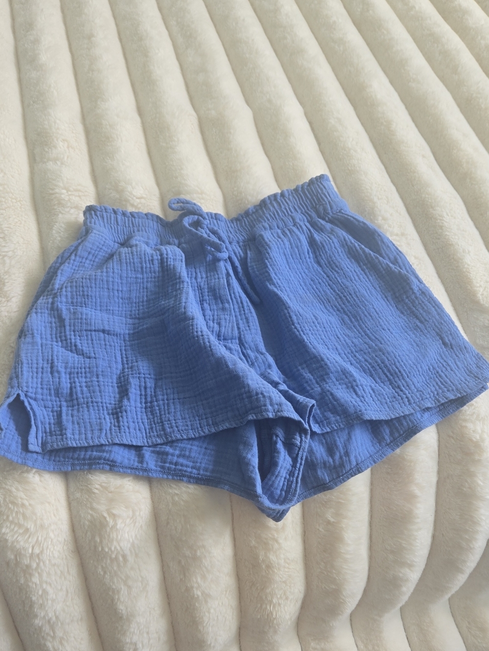 Steve Madden Lightweight Gauze Shorts -S